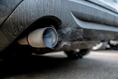 Automobiliai teršia orą