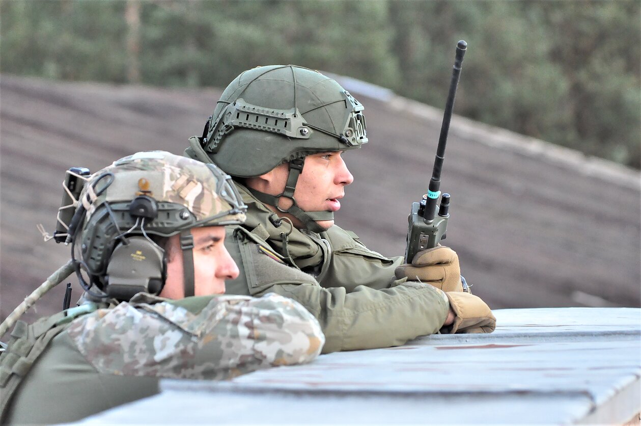 Pratybose Lietuvoje: JAV bombonešiai B-52
