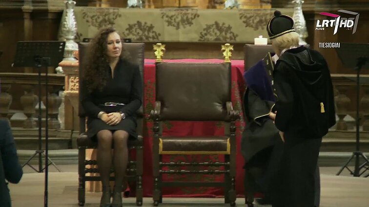 Kultūros diena. Per 226-erius VDA gyvavimo metus rektore buvo išrinkta moteris – menininkė Ieva Skauronė