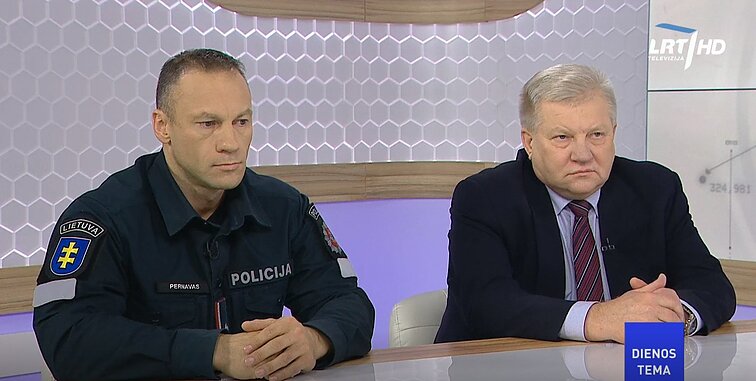 Dienos tema. Jonas Šalavėjus: panašu, kad ginklai, dokumentuose įrašyti kaip sunaikinti, sėkmingai egzistavo