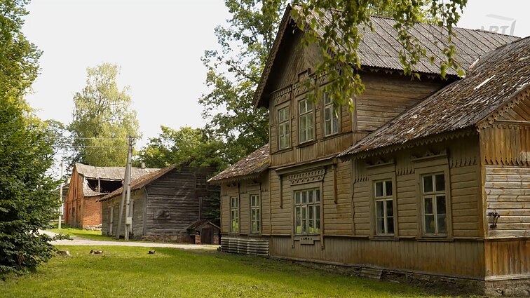 Atspindžiai. Paveldo kolekcija. Kunigų alėja Lygumų kapinėse ir Radvilų bei Marianos Veriovkinos atminimas Vyžuonų bei Vyžuonėlių dvaruose