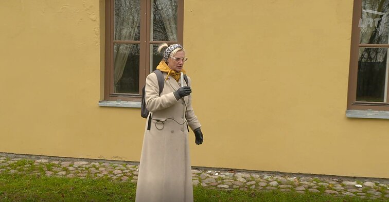 Dviračio žinios: tetos Neringos sugrįžimas, turtingiausias šalies kunigas, plynieji kirtimai ir dzūkiško pieno deginimas