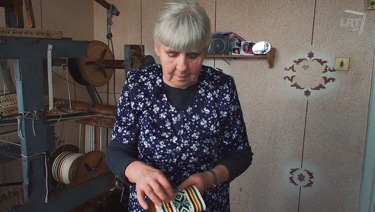Sparčiai nykstantį audėjos amatą keičia greitoji mada