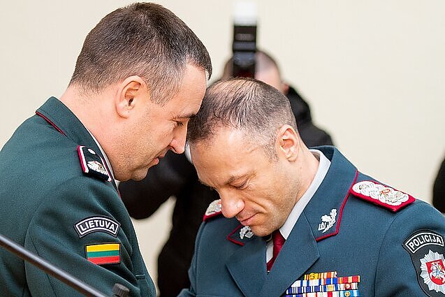 Dienos tema. Naujasis policijos vadovas Renatas Požėla: sieksiu, kad pradedantieji pareigūnai uždirbtų 1000 eurų (su vertimu į gestų k.)