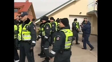 Garliava: Laimutė Stankūnaitė, padedama policijos, susigrąžina dukrą