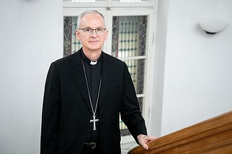 Apaštalinis nuncijus Lietuvai, Latvijai ir Estijai Petaras Rajičius Apaštalinis nuncijus Lietuvai, Latvijai ir Estijai Petaras Rajičius