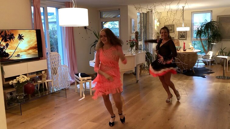 Lietuvos nerealieji. Irma, Charlotte ir pabaiga, kuri nustebins: nuo arijų chalatuose iki uždegančių sportinių šokių