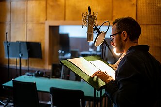 Rimanto Kmitos romano „Pietinia kronikas“ radiofonizacija