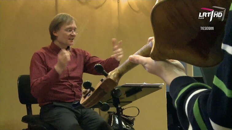 Kultūros diena. Juozo Miltinio teatre – premjera: spektaklyje „Mūsiškiai“ gvildenama holokausto paveldo problema