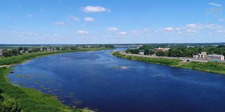 Vienybės tiltas per Dauguvą – pirmasis plieninis tiltas Baltijos šalyse