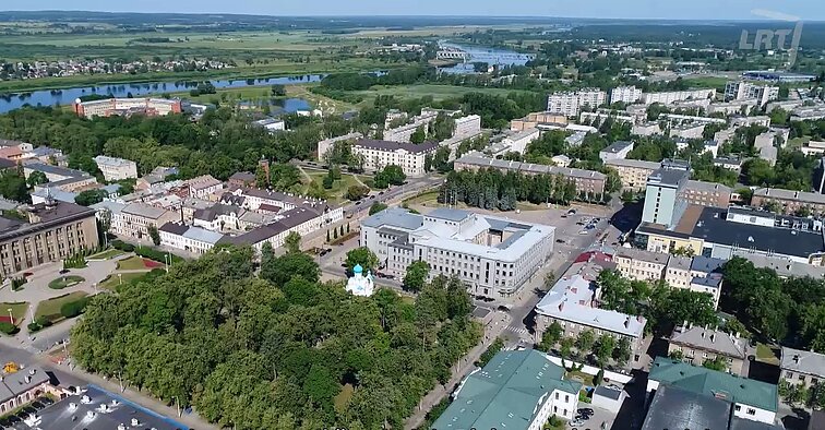 Gimnazijos gatvėje Daugpilyje – monumentali klasikinio stiliaus architektūra