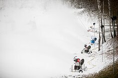 Liepkalnyje gaminamas dirbtinis sniegas Liepkalnyje gaminamas dirbtinis sniegas