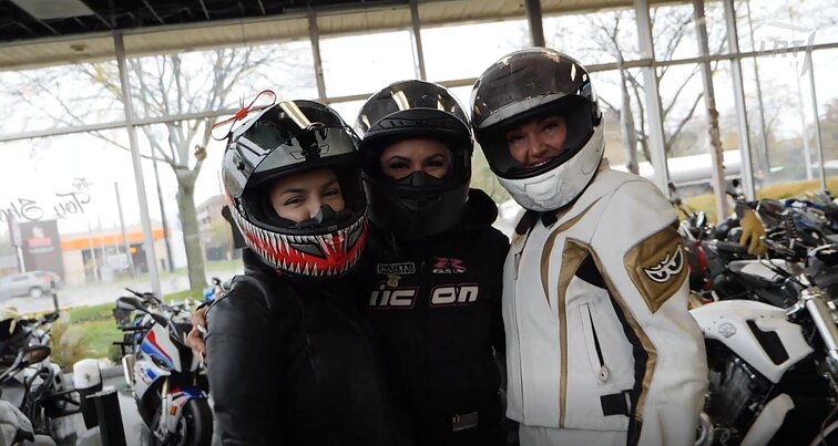 (Ne)emigrantai. Lietuviška meilė Vokietijoje, sunkvežimio vairuotoja Daiva ir iš Amerikos parvykusi Alma