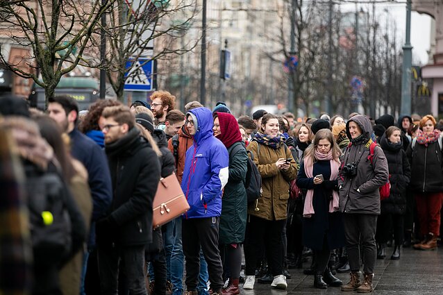Akademinė bendruomenė prie Vyriausybės dalino diplomus už „ačių“
