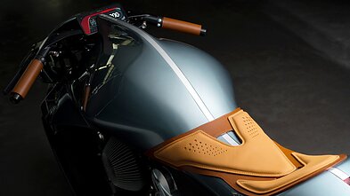 Aston Martin AMB 001