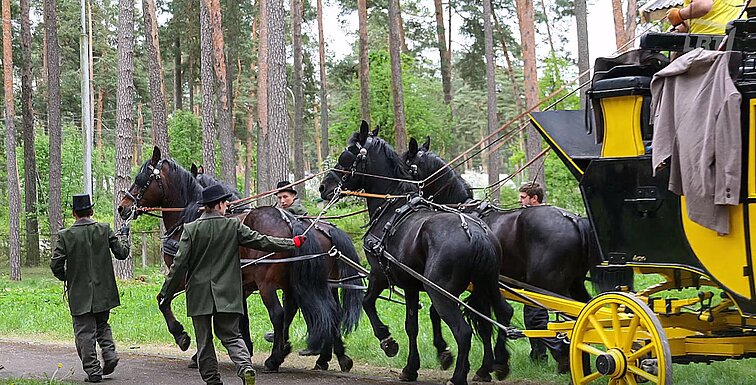Paštininkai – kadaise vieninteliai ryšininkai tarp miesto ir kaimo, mynę svarbiausius pašto kelius
