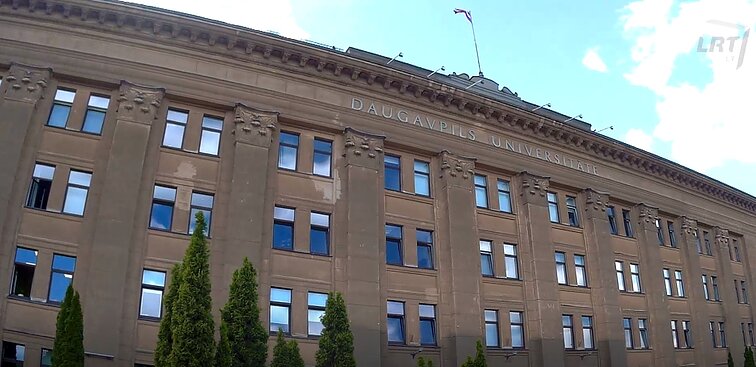 Stop juosta. Maršrutas nr. 95 – Daugpilis. II dalis. Unikali prisiminimų kolekcija, kurioje – tarpukario švietimo detalės