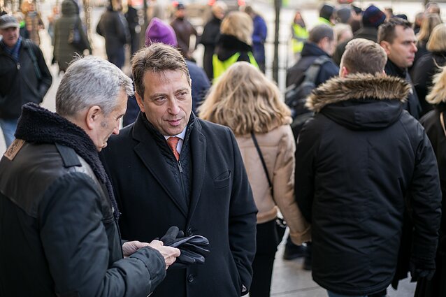Advokatai surengė protesto eiseną Advokatai surengė protesto eiseną