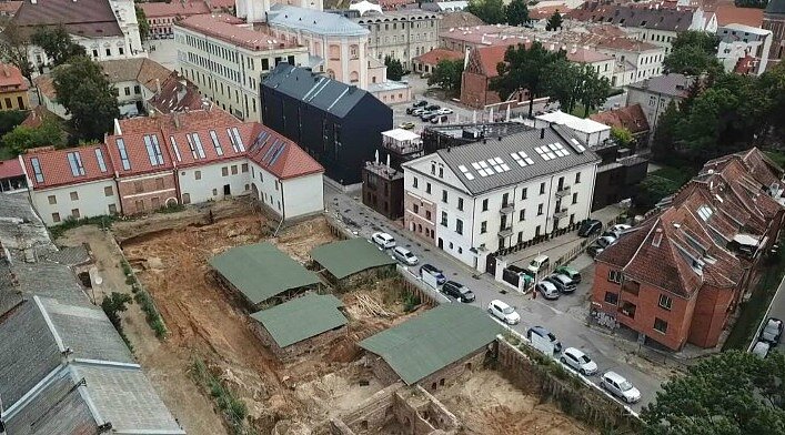 Atspindžiai. Paveldo kolekcija. Kauno senamiesčio rūsiai ir Cirkliškio dvaras
