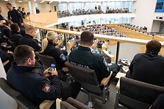 Seimas priima automobilių taršos, bankų mokesčius ir biudžetą Seimas priima automobilių taršos, bankų mokesčius ir biudžetą