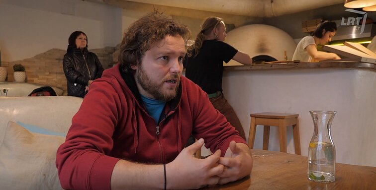 Rubrikoje „Sveiki sugrįžę“ profesionalaus virėjo Gedimino istorija: neapsikentęs piktų virtuvės šefų jis grįžo į Lietuvą ir atidarė savo restoraną