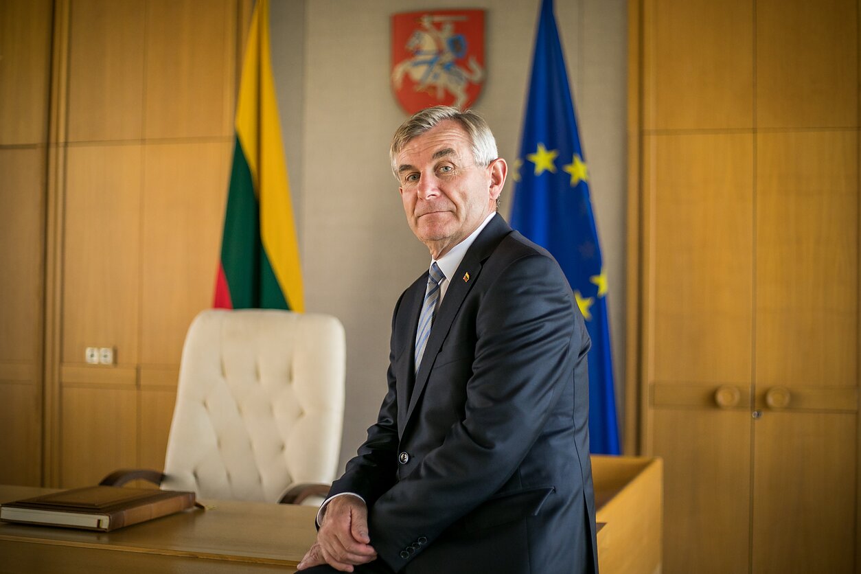 J. Stacevičiaus / LRT nuotr., Viktoras Pranckietis savo kabinete