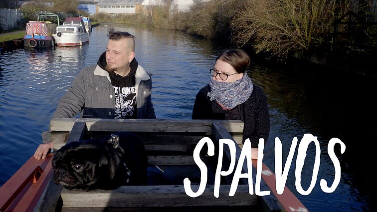 Spalvos. Londono lietuviai taupo pinigus gyvendami laivuose: žmonės moka milijonus, kad matytų tokius vaizdus kaip mes