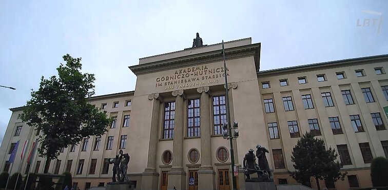 Krokuva: vieni gražiausių aukštosios mokyklos rūmų visoje Lenkijoje