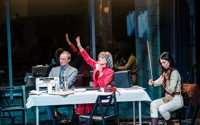 Annos Smolar spektaklis „Sulėtintai“