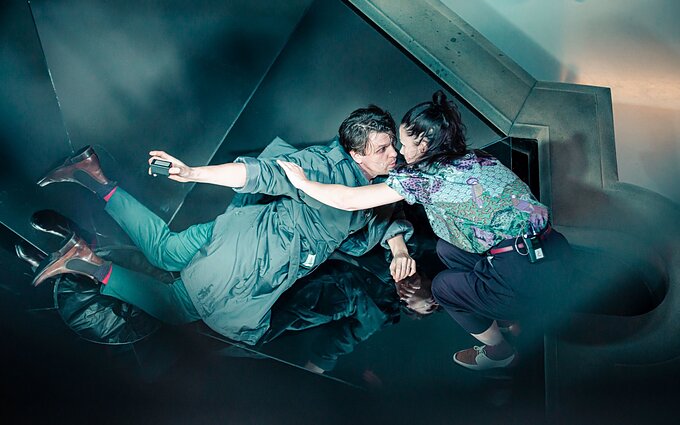 Annos Smolar spektaklis „Sulėtintai“