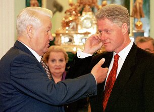 Б. Ельцин и Б. Клинтон в 1998 г. Б. Ельцин и Б. Клинтон в 1998 г.