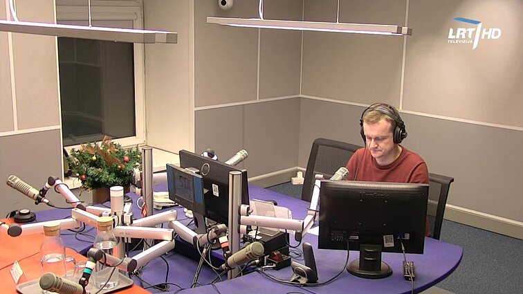 LRT radijo žinios. Vyriausybė artimiausiu metu kviesis partijų atstovus aptarti Nacionalinio susitarimo dėl švietimo