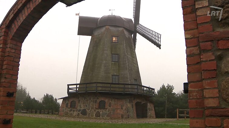 Vėjo malūnas Sodeliškių kaime, Biržų r.