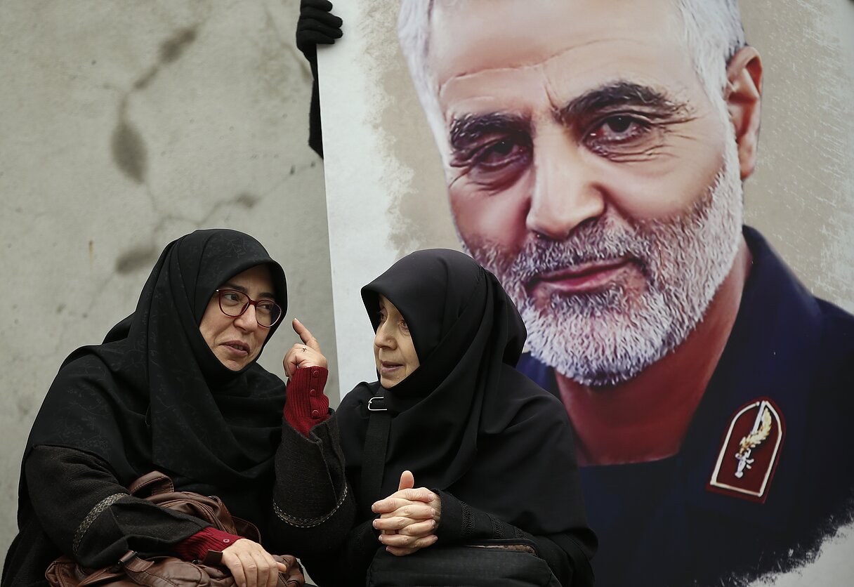 Images of General Qasem Soleimani held in Iran