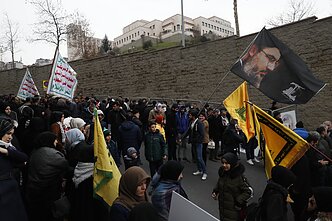 Iraniečiai gedi generolo Qasemo Soleimanio Iraniečiai gedi generolo Qasemo Soleimanio