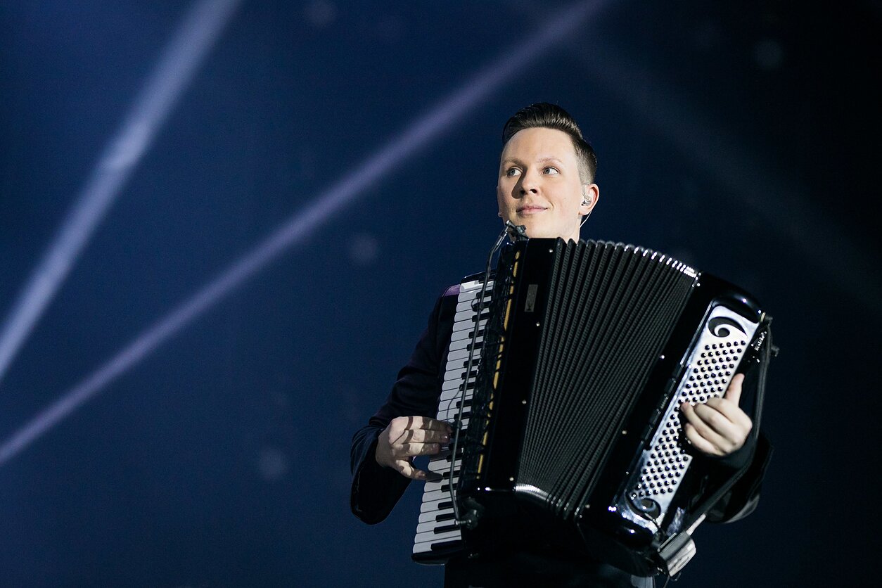 Martyno Levickio „Cinema“ žavėjo sostinės publiką: akordeono virtuozas uždainavo