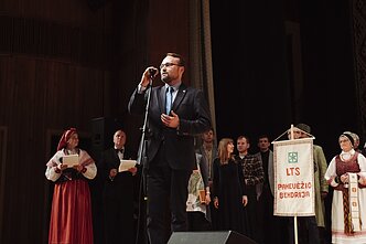 Tautodailės metams skirtus renginius iškilmingai pradėjo liaudies meno parodos „Aukso vainikas“ laureatų paskelbimo ir vainikavimo iškilmės