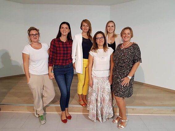 Knygų namų ambasadorės: Goda Koriznaitė, Agneta Daukantaitė Vansevičienė, Agnė Pocienė, Inga Šimelevičiūtė, Edita Andrijauskienė, Viktorija Grajauskienė