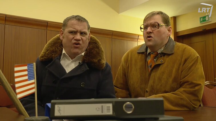 Dviračio žinios. Suvalkiečiai darbinasi JAV ambasados sodininkais: sės demokratijos sėklas ir genės ekstremizmo šakas?