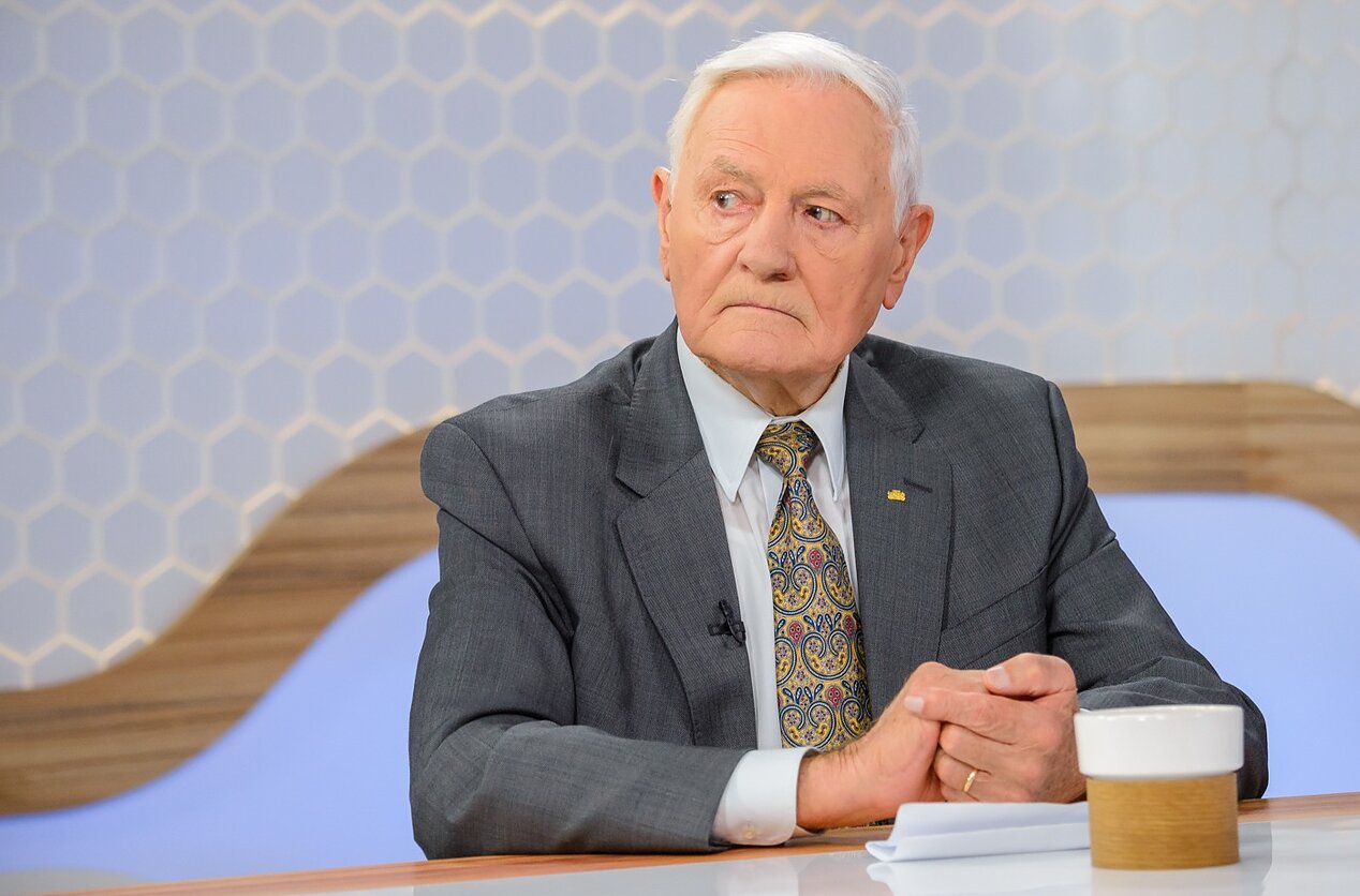 Valdas Adamkus