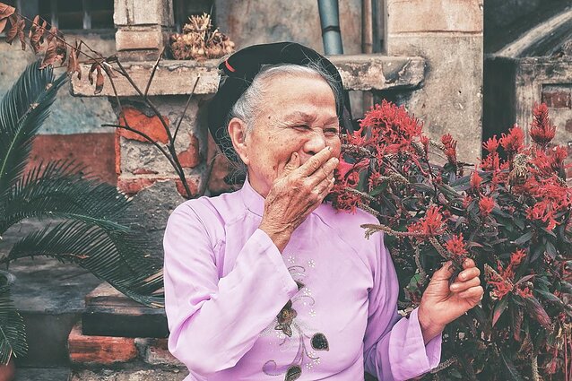 Alzheimerio liga trumpai: badaujančios ir vystančios smegenys, nepažinumas ir pasyvėjantis elgesys