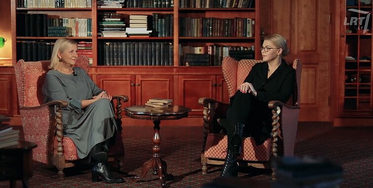 Veranda. Namų židinys, brolių architektų kūryba, UNESCO Lietuvoje ir lietuviško kilimo tradicija