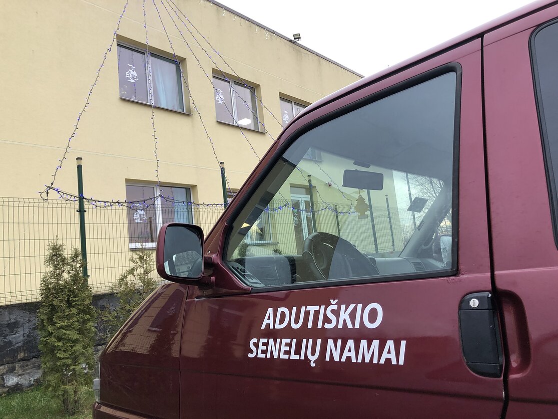 Senelių namai Adutiškyje