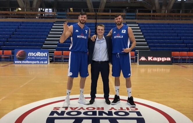 (Ne)sėkmės istorija: Vilius į Londoną priviliojo brolius Lavrinovičius, o vėliau jiems pranešė, kad baigėsi pinigai