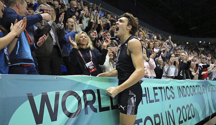 Sportas. Orai. Švedas Armandas Duplantis šeštadienį pasiekė savo – pasaulis turi naują šuolių su kartimi rekordininką
