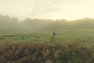 Kadras iš Martyno Levickio klipo