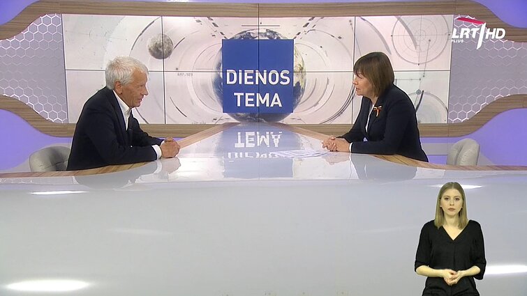 Dienos tema. Nacionalinės premijos laureatas Saulius Šaltenis: moku daugybę darbų, bet geriausiai – rašyti (su vertimu į gestų k.)