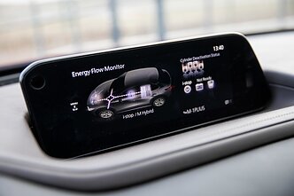 Naujoji „Mazda CX-30“