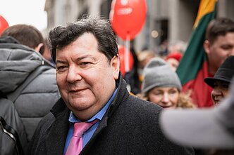 Vasario 16-osios minėjimas prie Signatarų namų