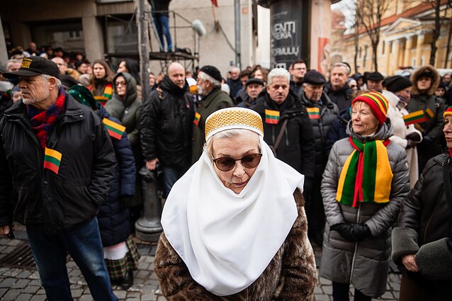 Vasario 16-osios minėjimas prie Signatarų namų Vasario 16-osios minėjimas prie Signatarų namų